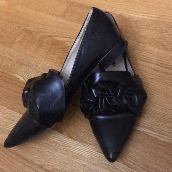 Zara Basic Flat - Picture 3 of 3